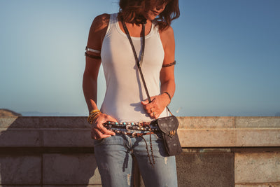 CINTURA SUBTELA CUOIO MARRONE DETTAGLI ARGENTO